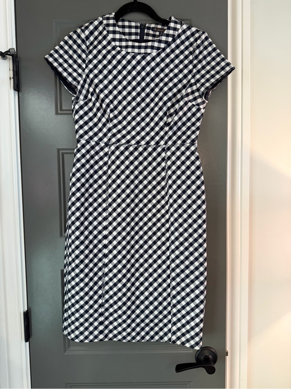 Brooks Brothers black or dark navy and White Checkered Sheath Dress 2P